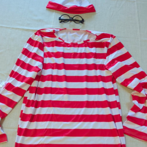 Where waldo red white - waldo?, red/white
