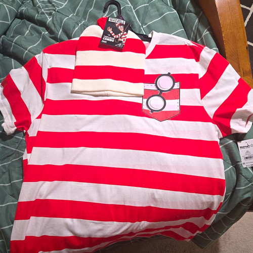Where waldo red - waldo?, red/white
